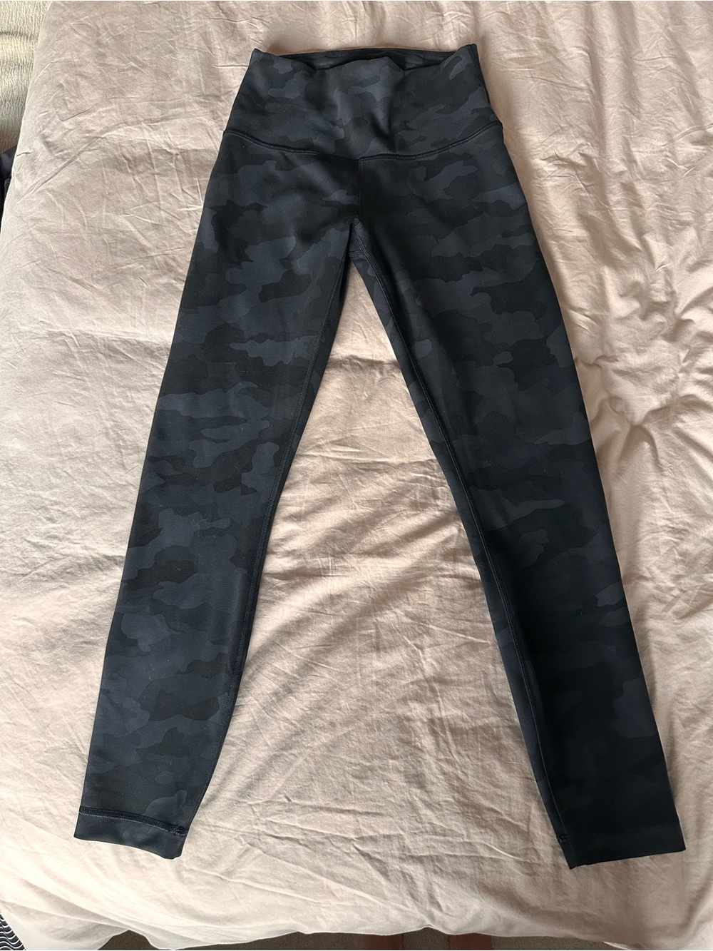 Lululemon Align High-Rise Leggings 28” Black Camo Size 6